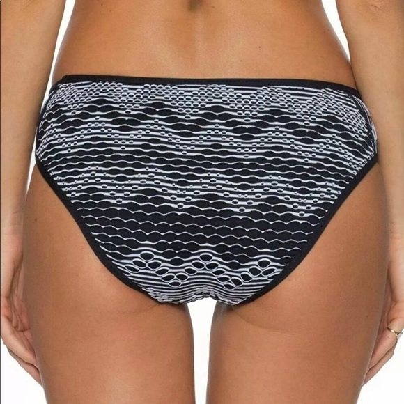 NEW Becca crochet halter bikini set - Picture 6 of 12